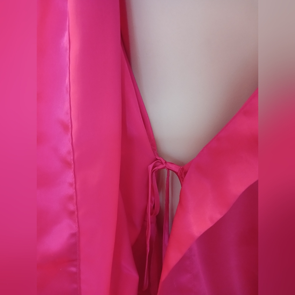 2/40$ Eaton Vanity Fair Pink Satin Robe One Size - Picture 9 of 11